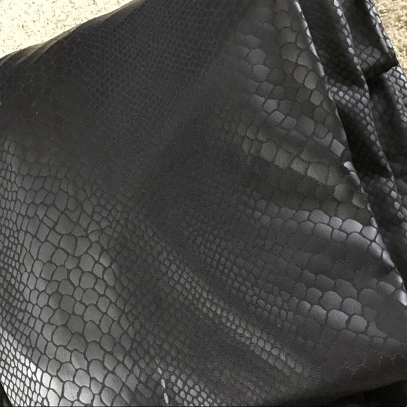 Faux Snake Skin High Waist Leggings - Picture 7 of 8